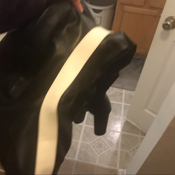 Thigh high heels - Picture 3 of 3